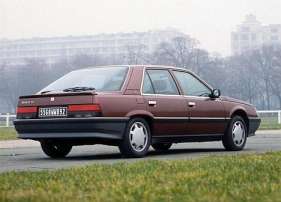 Renault 25 (B29) 2.0 i 120 HP