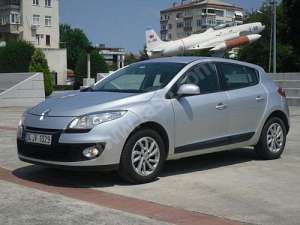 Renault Megane III Facelift II Hatchback 1.6 MT (110 HP)