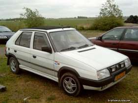 Skoda Favorit Forman (785) 1.3 135 E 54 HP