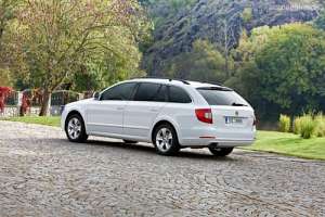 Skoda Suberb II Combi Facelift 1.4 MT (125 HP)