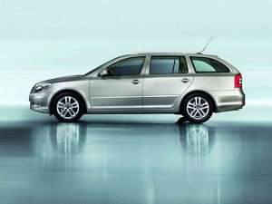 Skoda Suberb II Combi Facelift 2.0d MT (140 HP)