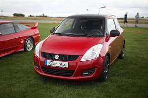 Suzuki Swift II Hatchback 1.3 i 5 dr 71 HP