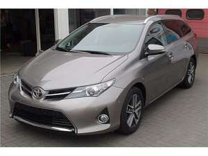 Toyota Auris II 1.6i (132Hp) CVT