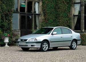 Toyota Avensis (T22) 2.0 TD 90 HP