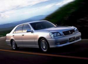 Toyota Crown Athlete 2.5 i 180 HP