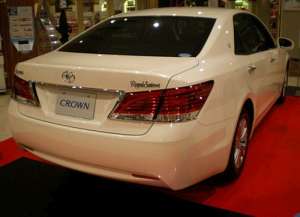 Toyota Crown (S11) 3.0 i 24V 4WD Comfort 220 HP