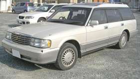 Toyota Crown VIII Wagon (S130) 2.0i (105Hp)