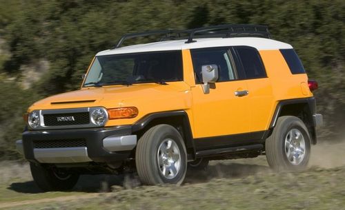 Toyota FJ Cruiser 4.0 MT (239 HP)