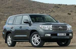 Toyota Land Cruiser 200 4.0i V6 (243Hp)