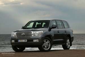 Toyota Land Cruiser 200 4.5TD V8 (286Hp)