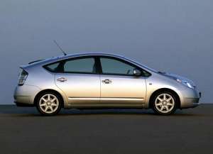 Toyota Prius (NHW20) 1.5 i 16V WT i 76 HP