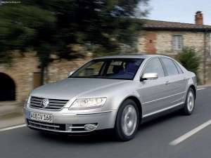 Volkswagen Phaeton Facelift Long 6.0 AT (450 HP) 4WD 4 Seater