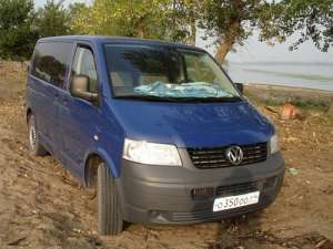 Volkswagen Transporter T5 1.9d MT (85 HP)