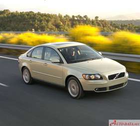 Volvo S40 II Facelift 2.0 AT MT (145 HP)