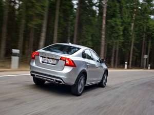 Volvo S60 Cross Country 2.5 AT (249 HP) 4WD