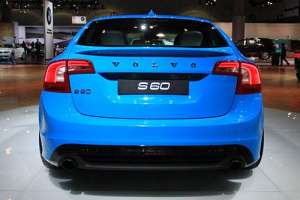 Volvo S60 II Facelift 1.6 MT (180 HP)