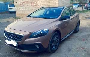 Volvo V40 II 2.0 AT (213 HP)