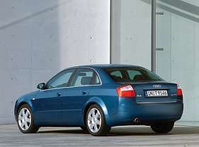 Audi A4 (8E) 2.0 TFSI quattro 200 HP