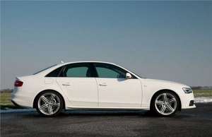 Audi A4 Sedan (B8) Facelift 2.0d MT (163 HP)