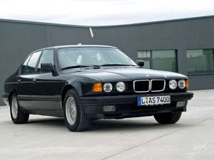 BMW 7er (E32) 740 i,iL V8 286 HP