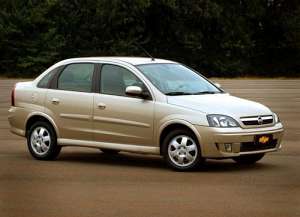 Chevrolet Corsa Sedan (GM 4200) 1.6 i 92 HP