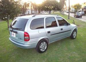 Chevrolet Corsa Wagon (GM 4200) 1.6 i 92 HP