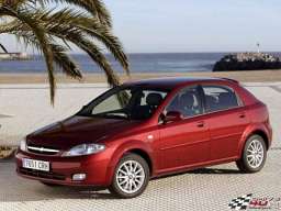 Chevrolet Lacetti Hatchback 1.4 i 16V 94 HP
