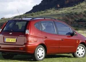 Chevrolet Rezzo 2.0 i 16V 121 HP