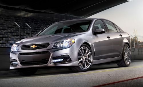 Chevrolet SS Sedan 6.2 AT (415 HP)