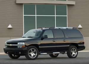 Chevrolet Suburban (GMT800) 6.0i V8 304HP 4WD