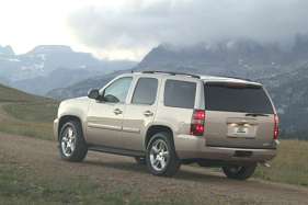 Chevrolet Tahoe (GMT840) 4.8 i V8 290 HP