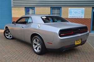 Dodge Challenger III 3.6i V6 (305Hp)