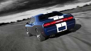 Dodge Challenger III Facelift Coupe SRT 8 6.4 AT (477 HP)