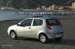 Fiat Punto III 1.4 i 16V 5 dr 95 HP