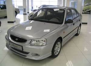 Hyundai Accent II 1.3 i 12V 75 HP