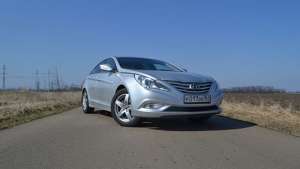 Hyundai Sonata VI (YF) 2.0 AT (150 HP)