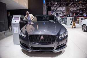 Jaguar XJ IV (X351) Facelift 3.0 AT (340 HP) 4WD