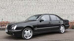 Mercedes-Benz E-klasse (W210) E 55 AMG 354 HP