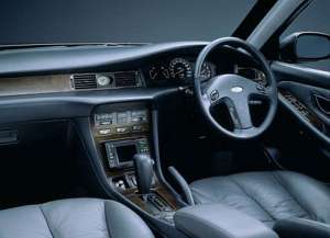 Mitsubishi Diamante I 2.5 i V6 24V 4WD 175 HP