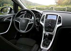 Opel Astra J Hatchback Facelift 1.6 MT (170 HP)