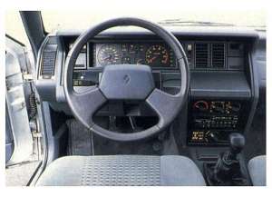 Renault 21 (B48) 2.0 i 12V 140 HP