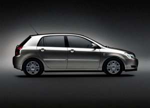 Toyota Corolla Hatch (E12) 1.4i 97HP