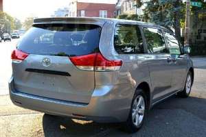 Toyota Sienna III 2.7i 187HP